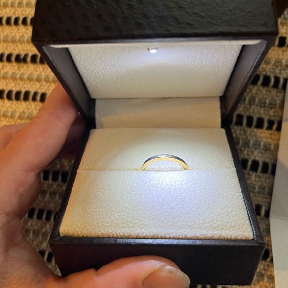 NIB Aeon Vintage Inspired Wedding Band 14k Gold - Picture 10 of 10